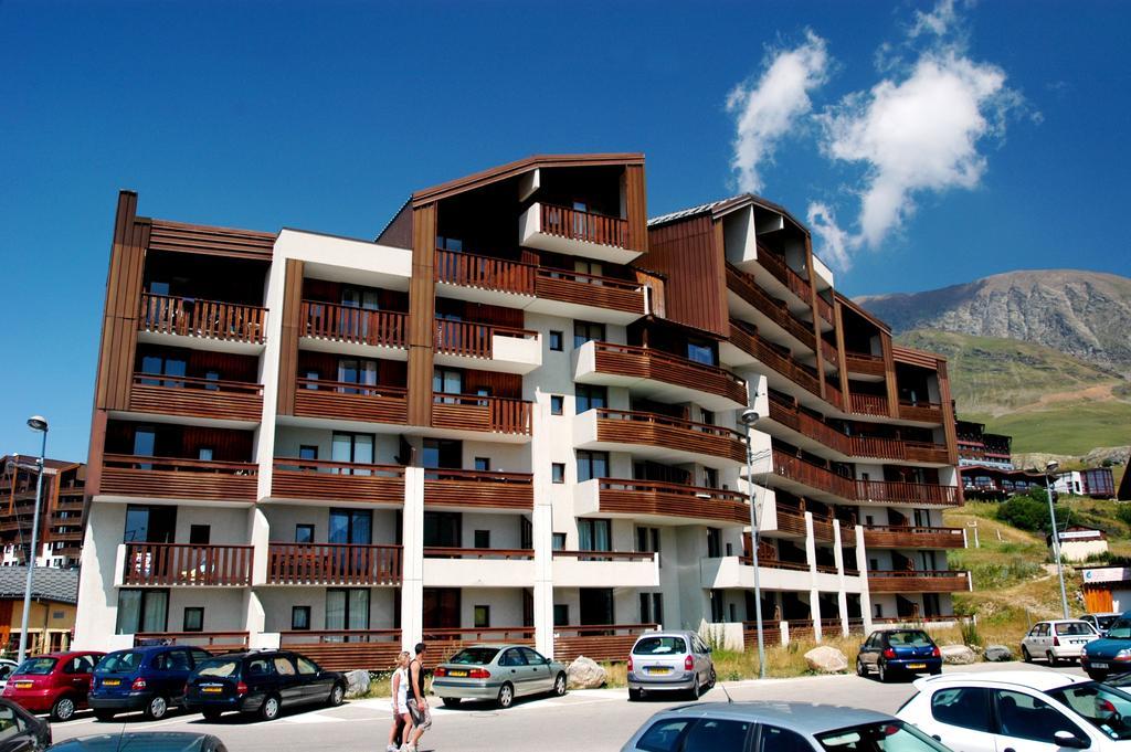 Residence Odalys Le Christiana Alpe d'Huez Exteriör bild