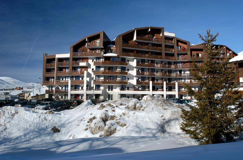 Residence Odalys Le Christiana Alpe d'Huez Exteriör bild