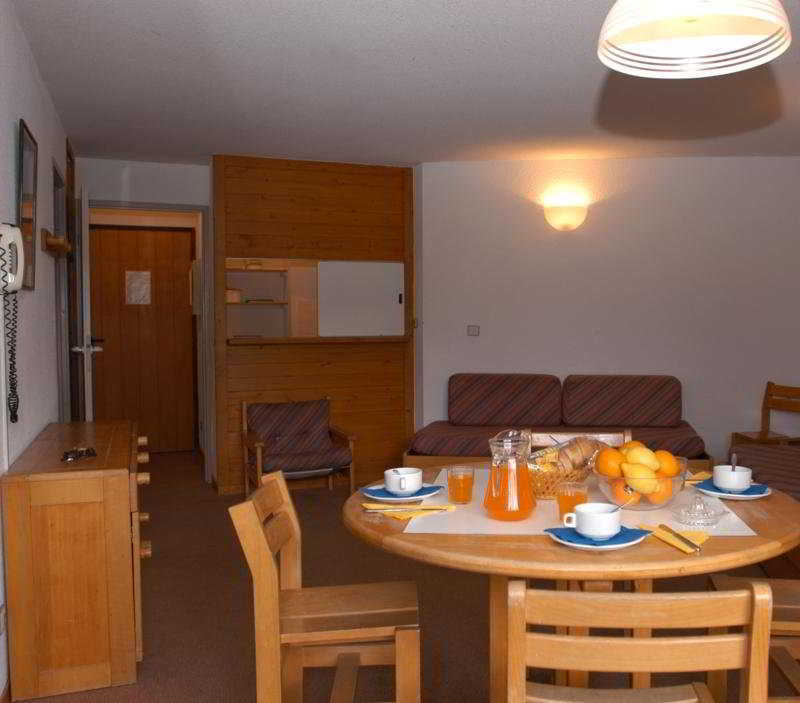 Residence Odalys Le Christiana Alpe d'Huez Exteriör bild